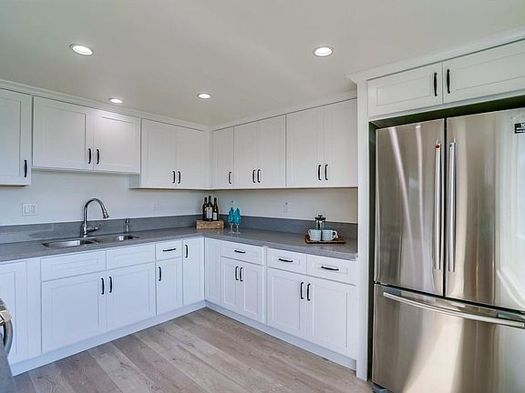 3rd image of 1512 Sherman Pl #3