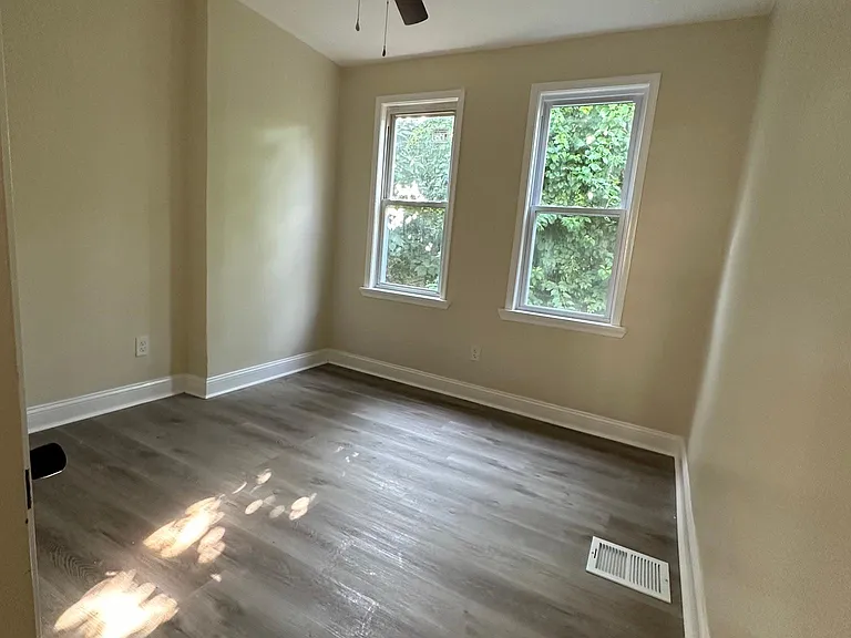 1715 N Taney St — Photo 17