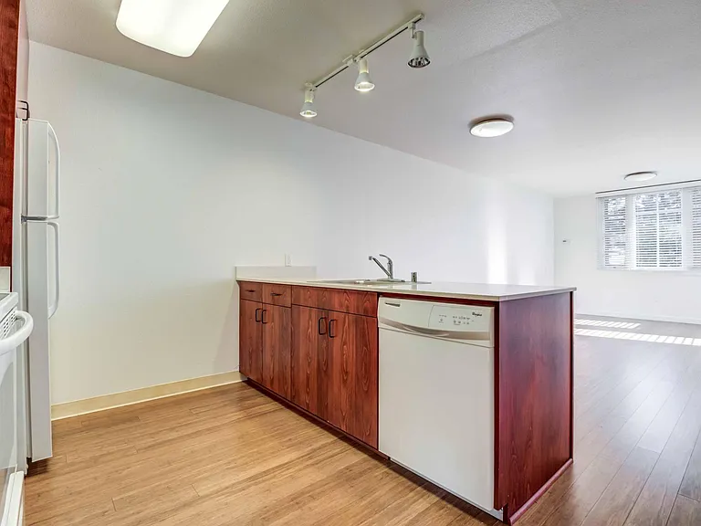 3001 Telegraph Ave — Photo 13