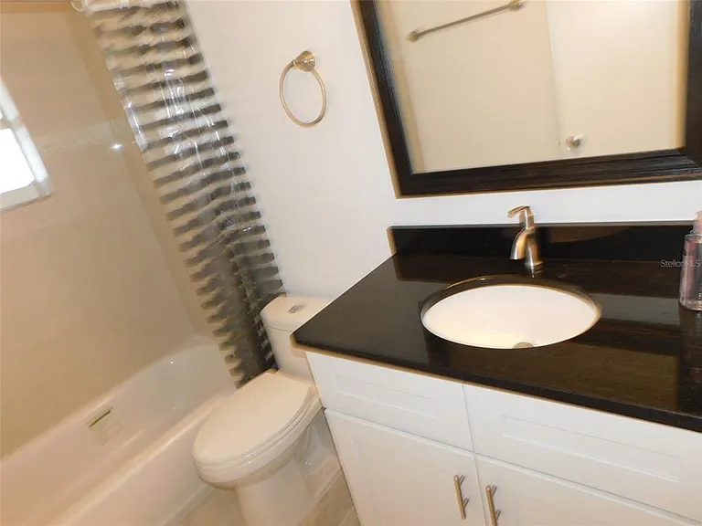 1241 Turner St #2 — Photo 8