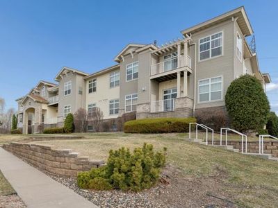 1244 County Road D E Unit 206, Maplewood, MN, 55109