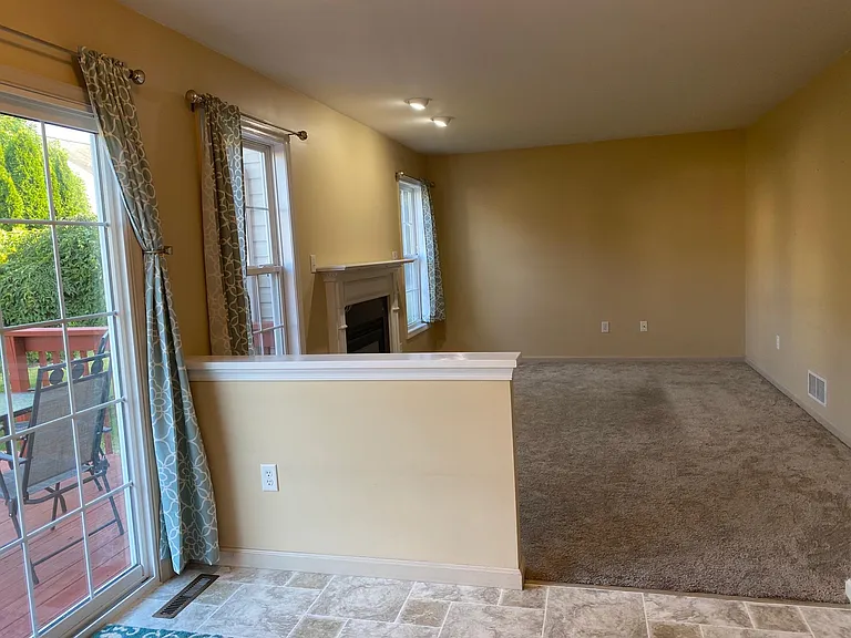 734 Partridge Ln — Photo 6