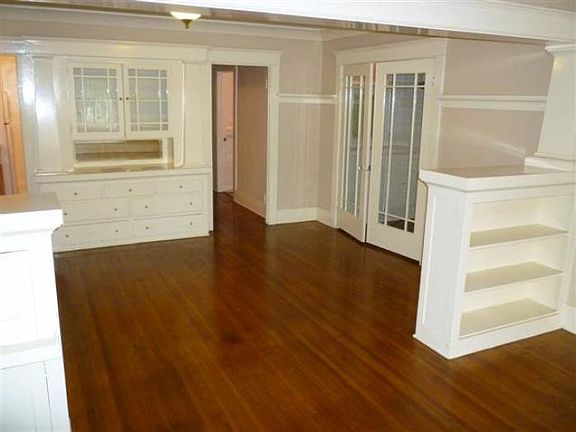 Formal Dining off Liv. Rm