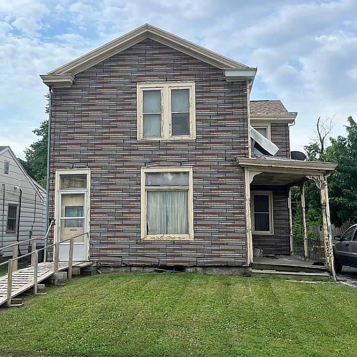 1st image of 620-620 1/2 Jefferson St #2