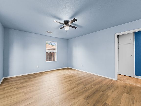 5th image of 2617 35th St