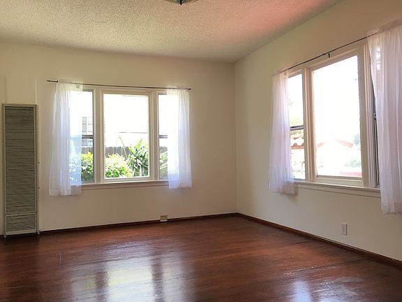 3rd image of 227 W Linda Vista Ave