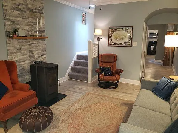 2204 Mount Royal Ter, Baltimore, MD 21217