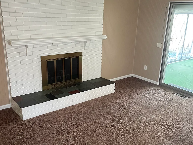 8461 Forrest Dr — Photo 7