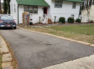 2938 Glenridge Dr, Raleigh, NC 27604