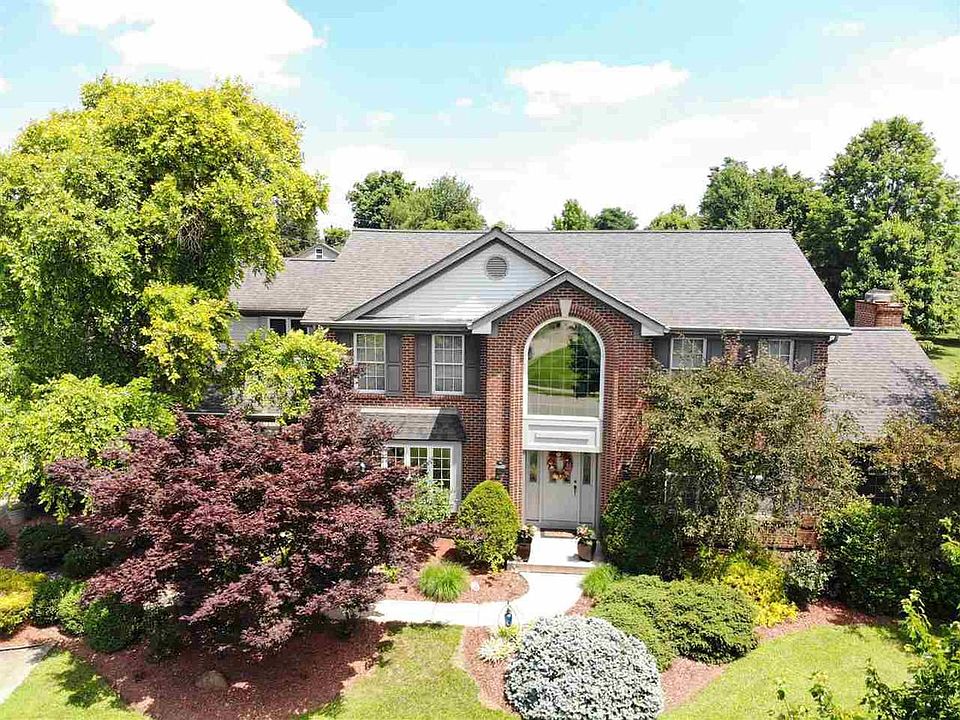 1st image of 8152 Woodcreek Dr