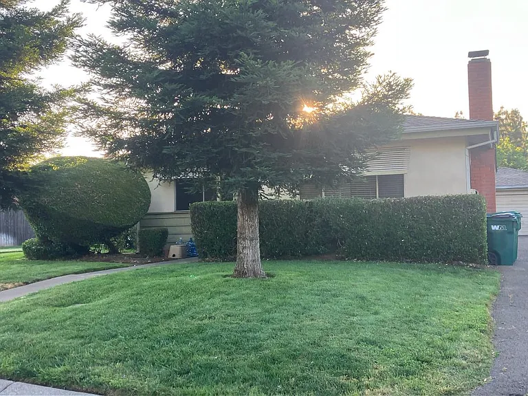 70 Plaza Way — Photo 14