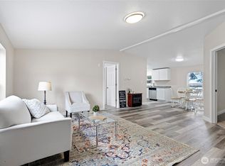 1320 N Oak Harbor Street #1, Oak Harbor, WA 98277