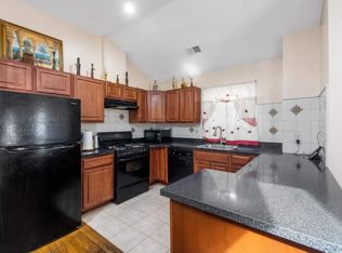 152 Virginia Ave Floor 2, Jersey City, NJ 07304