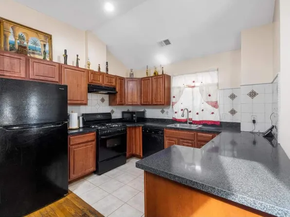 152 Virginia Ave, Jersey City, NJ