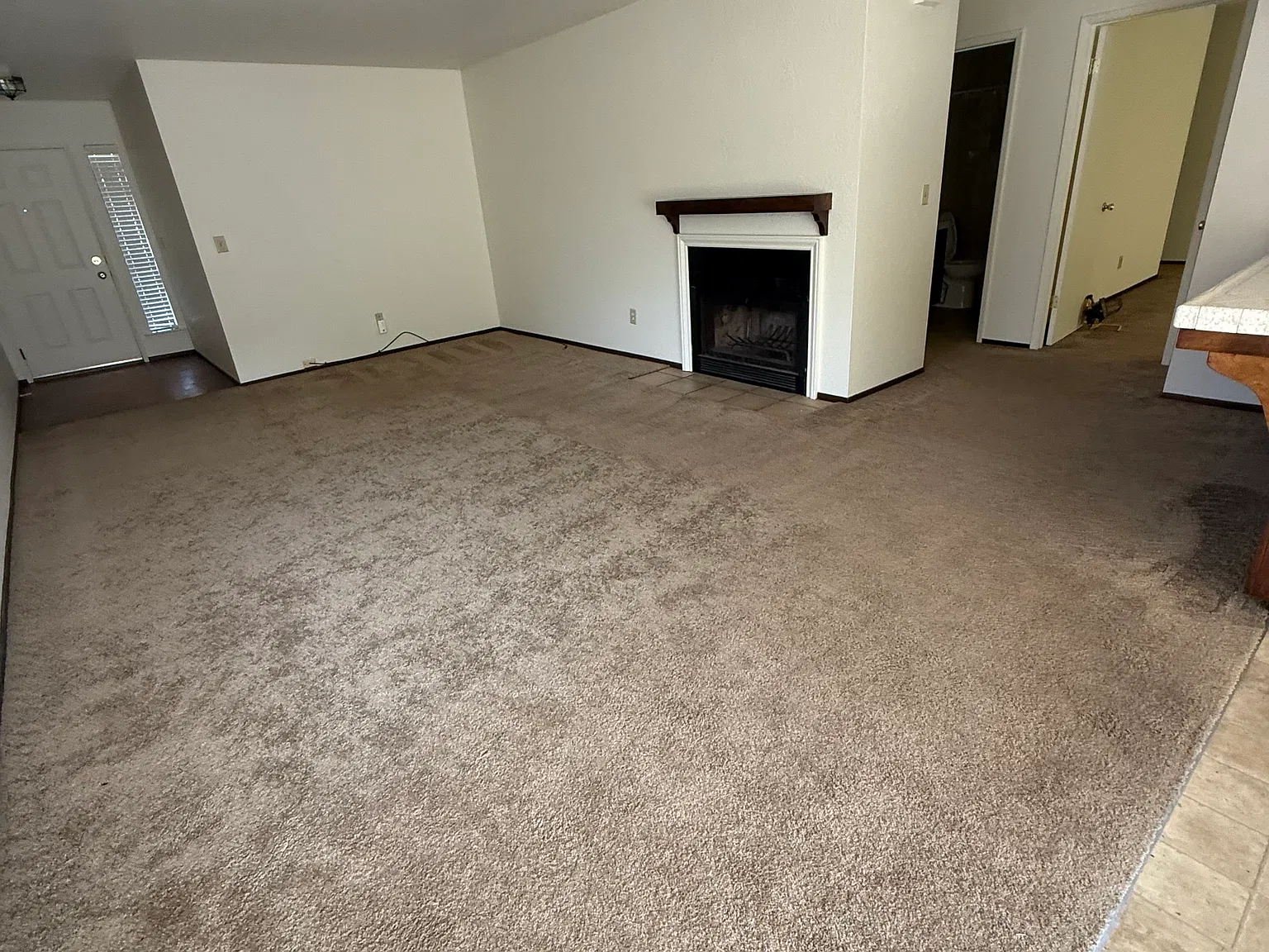 2 bed, 1381 sqft, $2,300 — Photo 2
