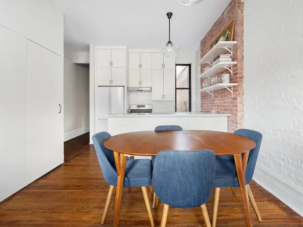 223 West 21st Street 5M image 3 of 8