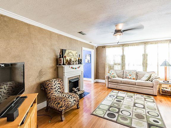 5th image of 425 Dudley Dr
