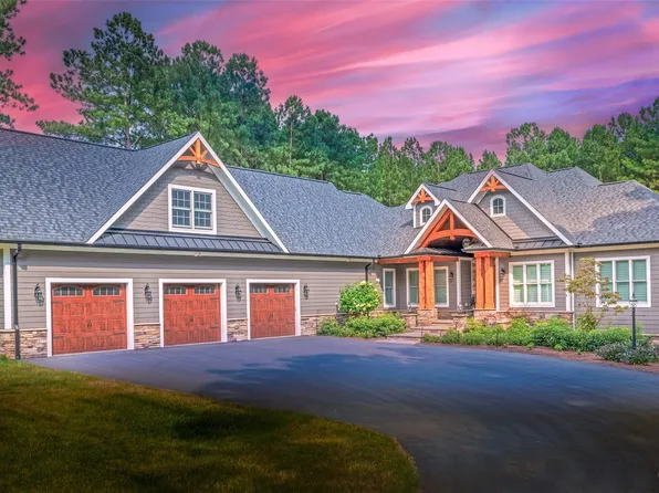 1358 Cordova Dr, Connelly Springs, NC 28612