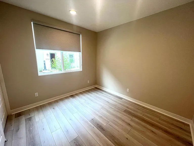 13072 Lumen Way — Photo 4