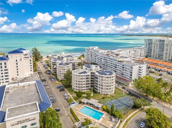 7061 Boca De Cangrejos #B32, Carolina, PR 00979