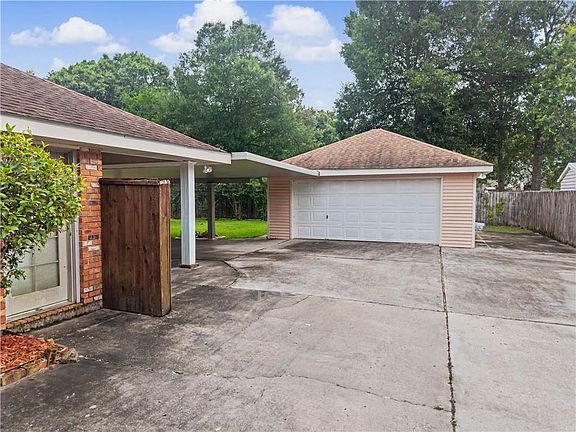 2nd image of 202 Governors Ct