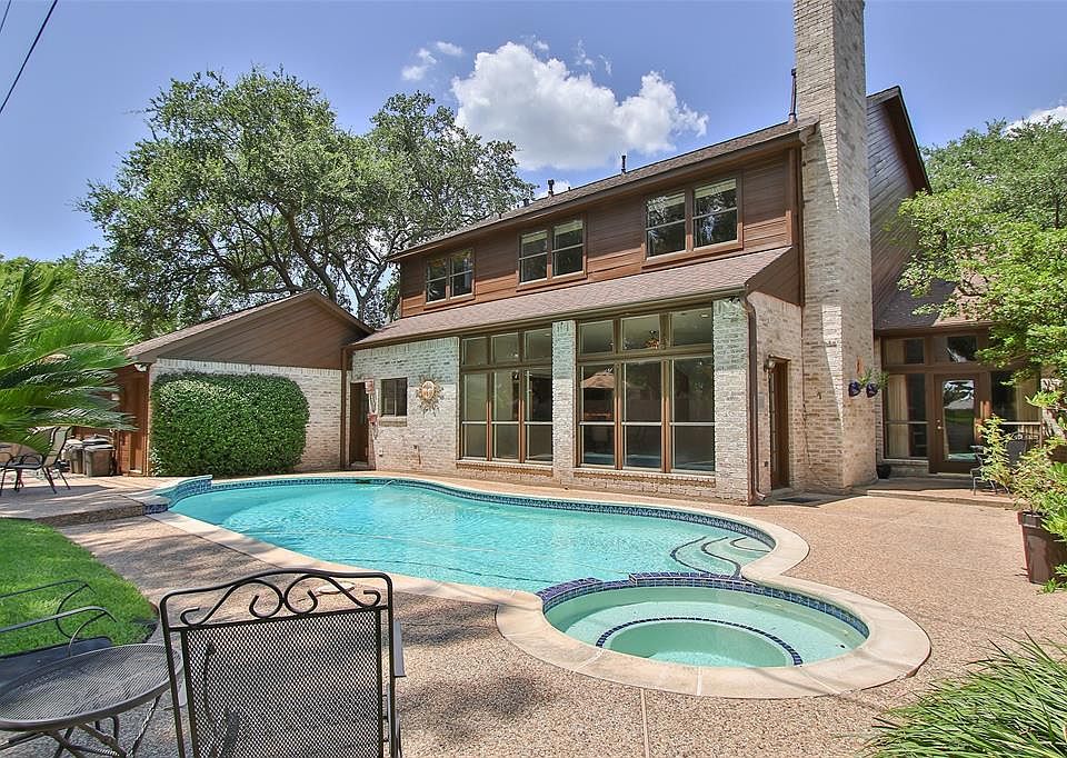 1st image of 3214 Deer Creek Dr