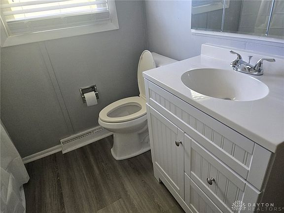 3rd image of 697 Wynwood Ct