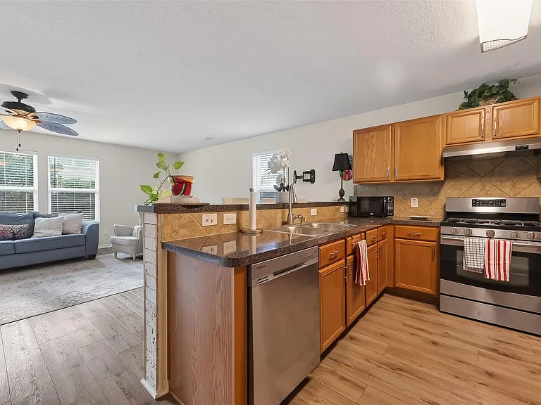 5055 Juniper Spring Trl — Photo 10