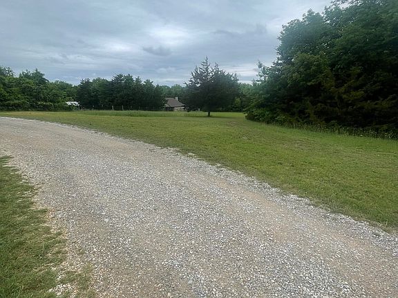 2nd image of 424 Tbd County Rd
