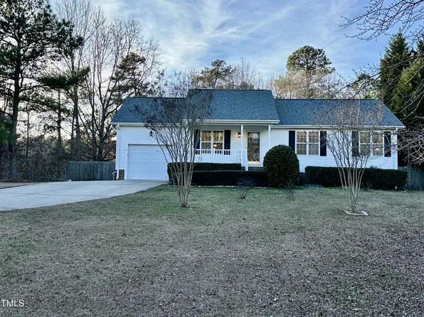 180 Spencers Gate Dr, Youngsville, NC 27596