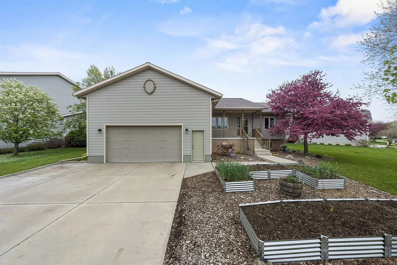 850 Merri Hill DRIVE photo 1