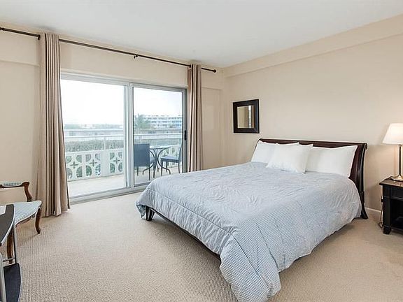 4th image of 170 N Ocean Blvd APT 511