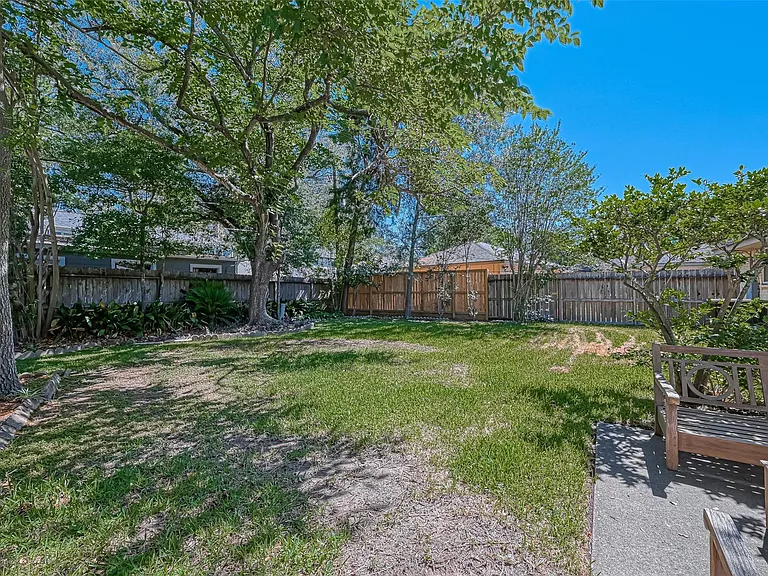 13914 Saint Marys Ln — Photo 31
