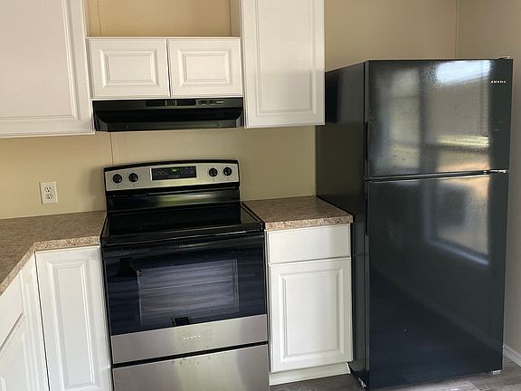 5th image of 11083 SE 49th Ave