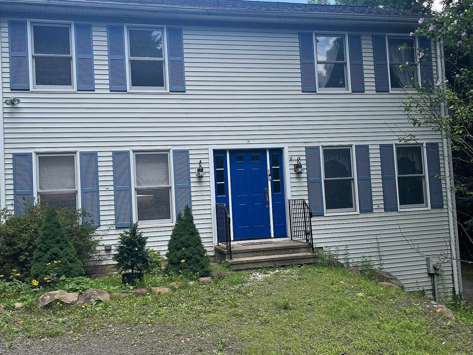 3 bed, 2.5 bath, 2875 sqft, $3,250 — Photo 1