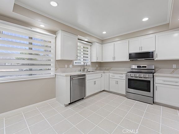 3rd image of 18406 Florwood Ave