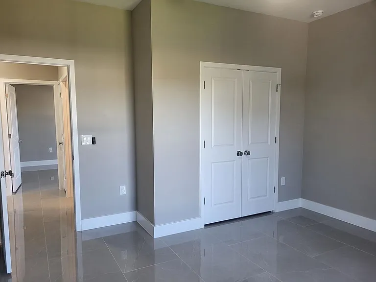 341 NW 7th Ave — Photo 37
