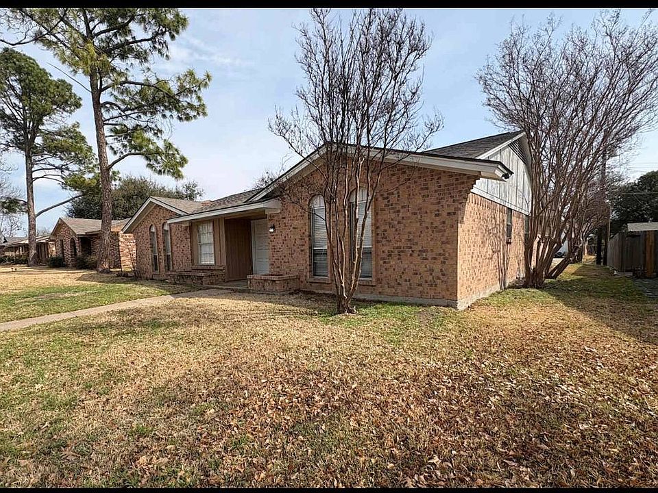 1st image of 2325 Lovell Dr