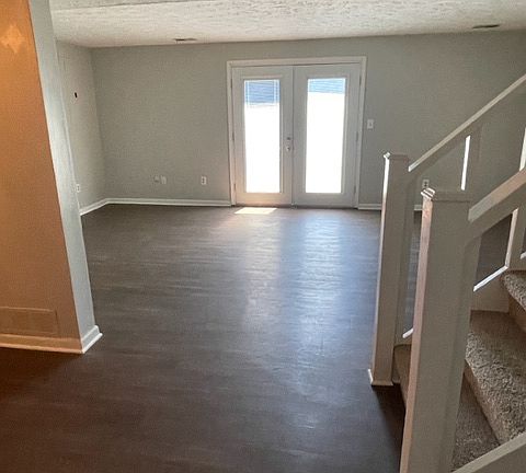 3rd image of 433 Country Club Dr #433
