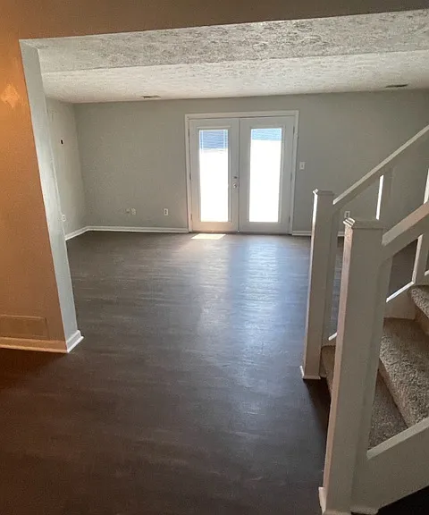 433 Country Club Dr #433 — Photo 3