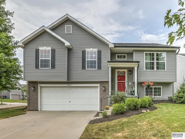 14451 Knudsen St, Bennington, NE 68007