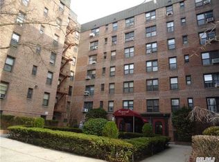 8315 98th St APT 3T, Woodhaven, NY 11421