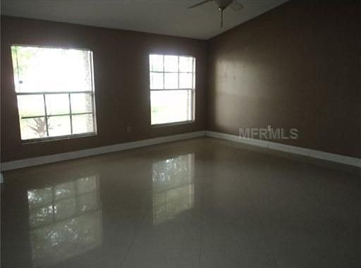 5th image of 608 Dromedary Ct