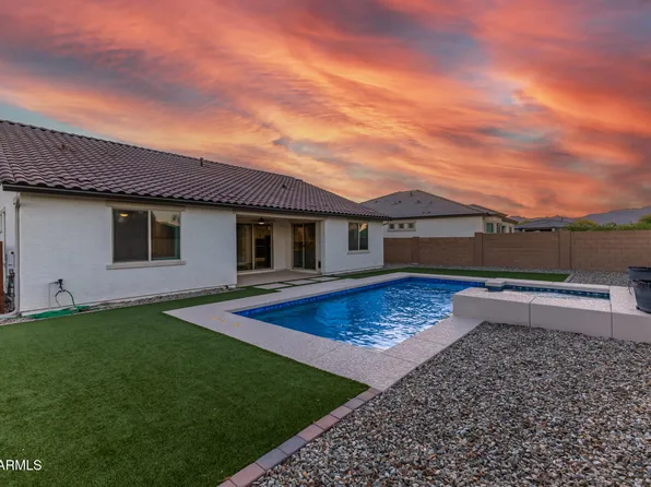 18940 W MERCER Lane, Surprise, AZ 85388