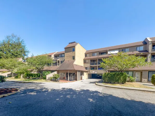8120 Colonial Dr #401, Richmond, BC V7C 4V2