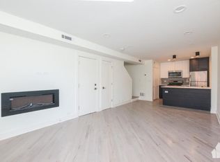 944 W Grace St, Chicago, IL 60613