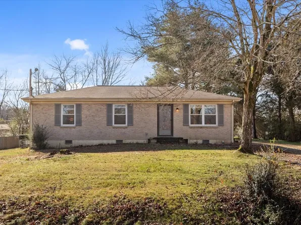 105 Mae Cir, Dickson, TN 37055