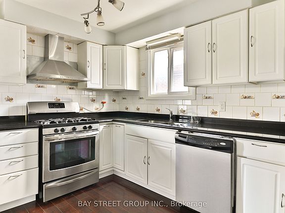 3rd image of 489 Fergo Ave