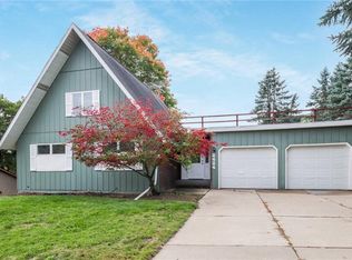 2424 Haanstad Rd, Eau Claire, WI 54703