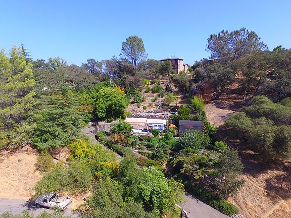 3rd image of 461 Guadalupe Dr